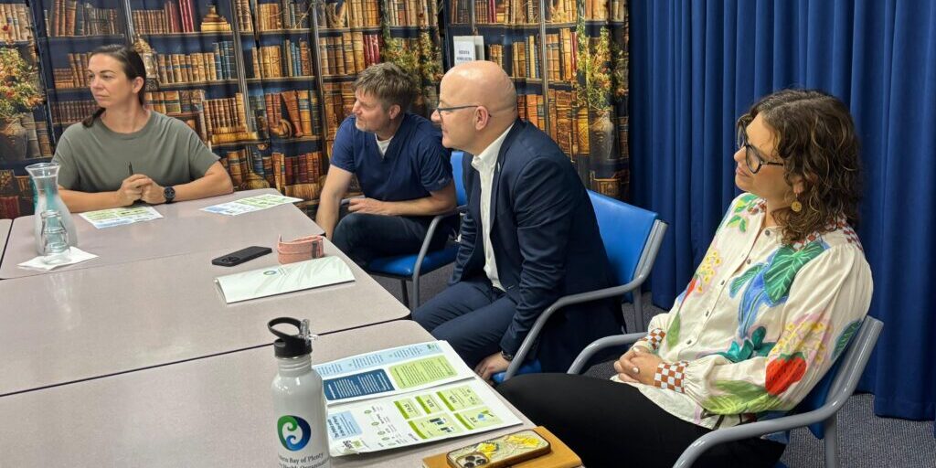 Minister - table discussion